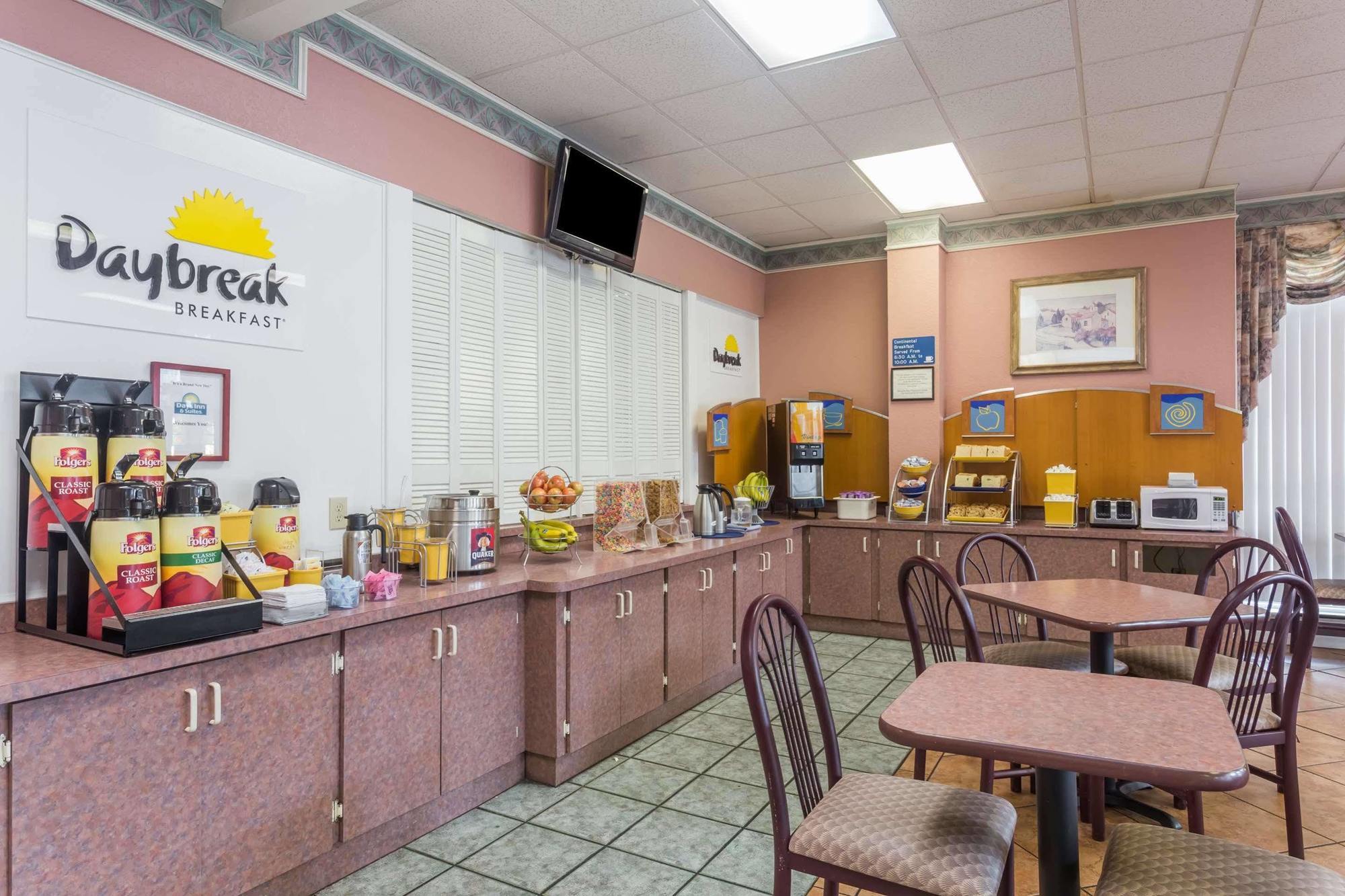 Days Inn & Suites by Wyndham Port Richey Exterior foto